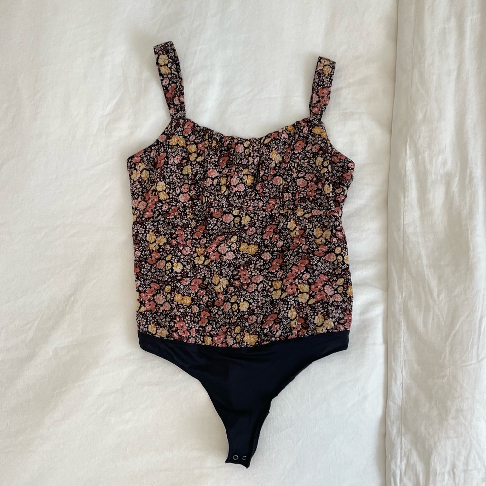 Abercrombie & Fitch Floral Bodysuit